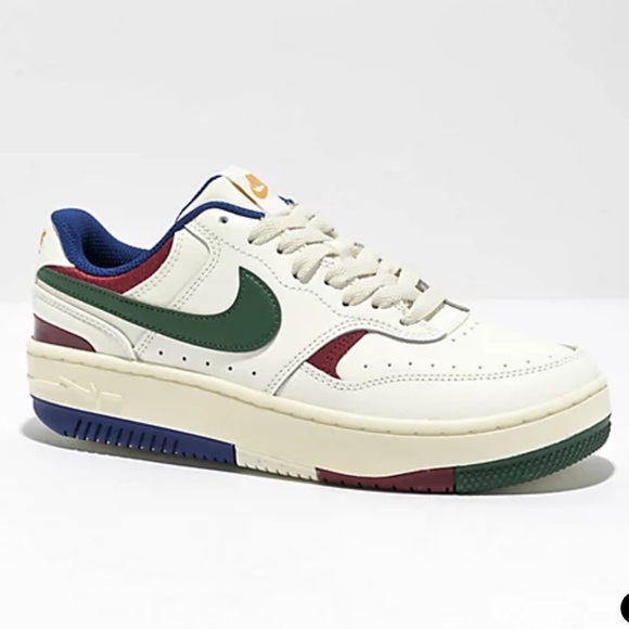 Nike Gamma Force Sneaker - Picture 1 of 7